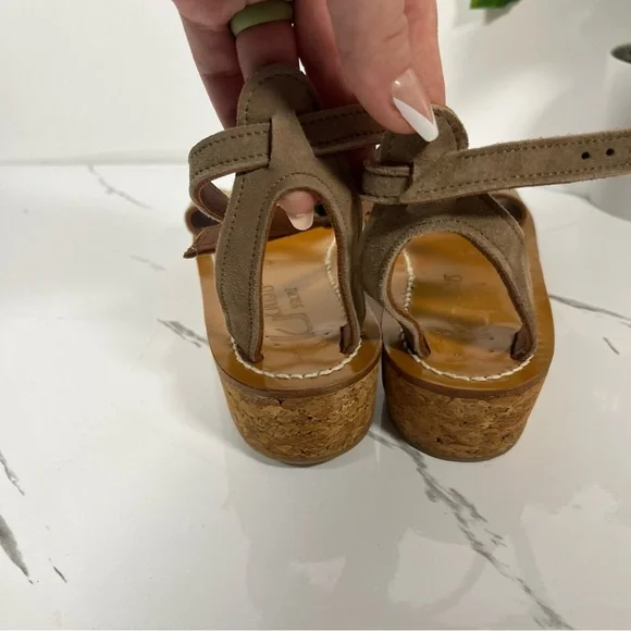 K. Jacques St. Tropez Women’s Strappy Platform Sandal Beige Suede Staps Size 7.5 - Picture 9 of 11